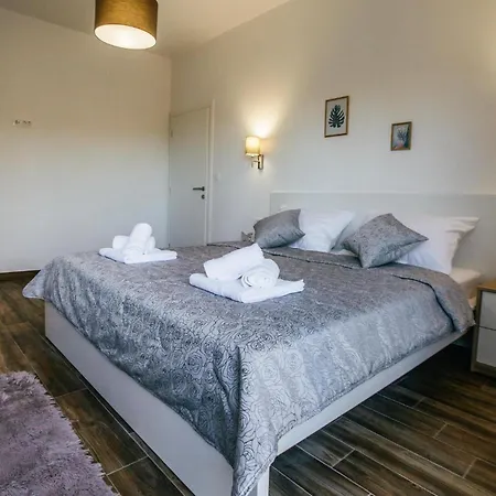 Holiday home In With Wifi *