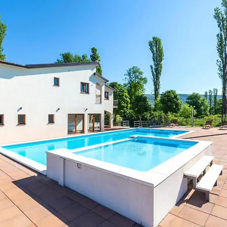 Holiday home In With Wifi Donji Prolozac